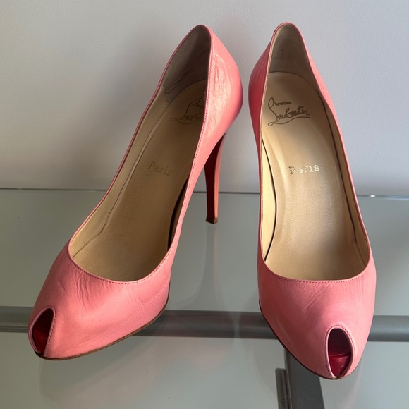 Louboutin pink peep-toe covered pumps, size 38 with box - Picture 1 of 12